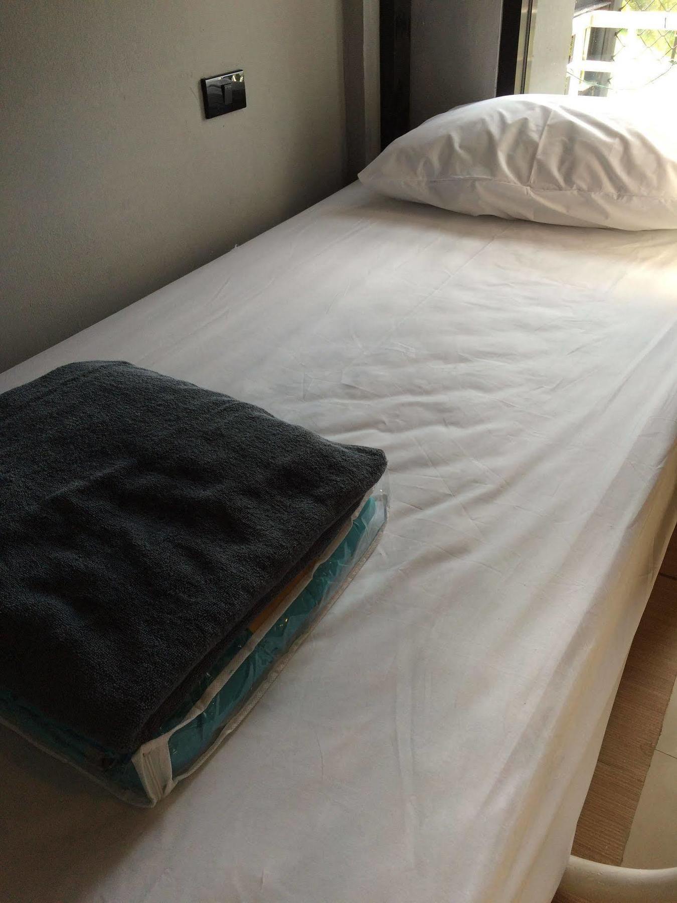 Hubb Hostel Phuket Airport Nai Yang Beach المظهر الخارجي الصورة